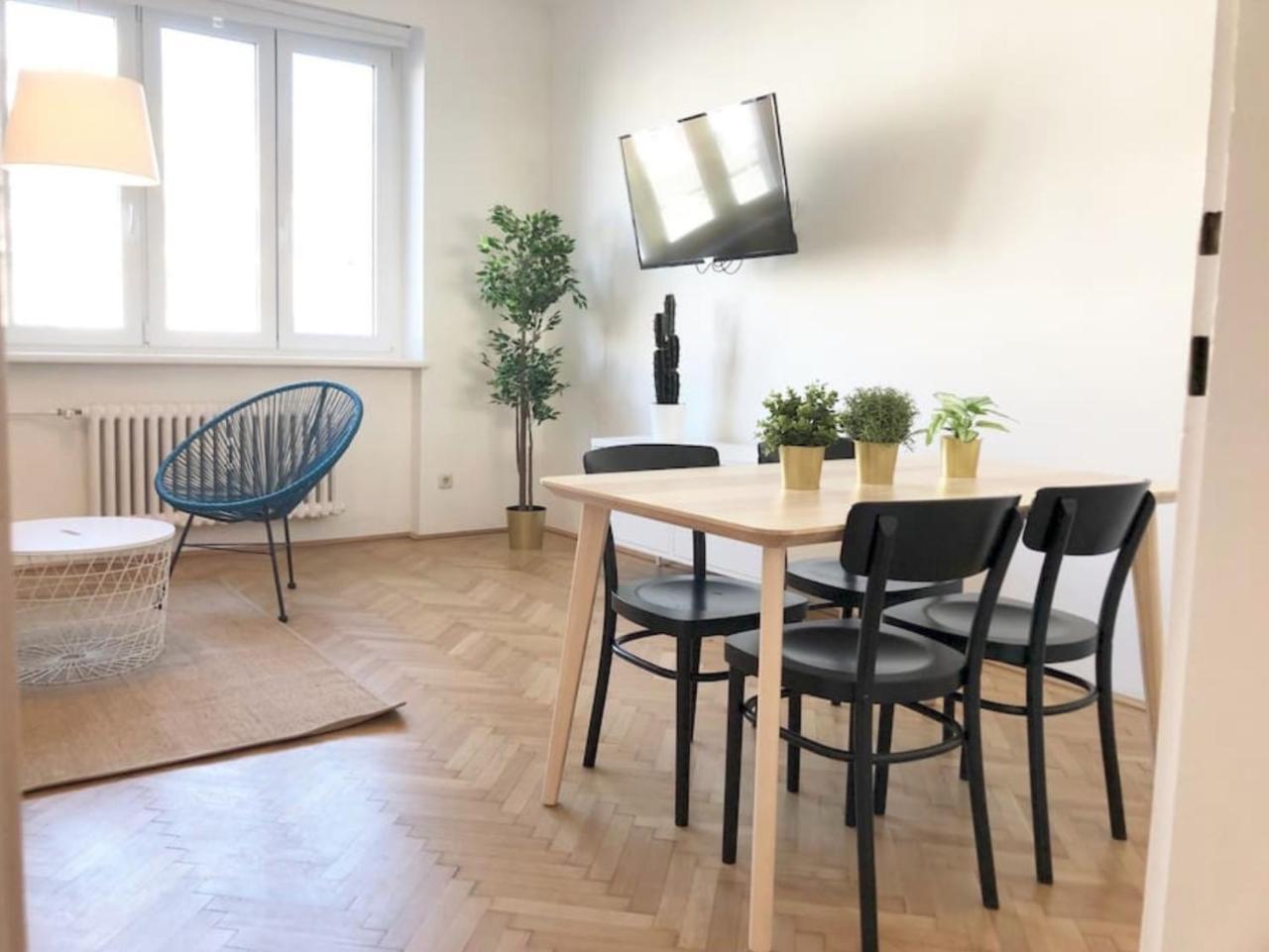 Bright, Lovely And Quiet At The Heart Of Vienna, Nachmarkt, Center Apartment